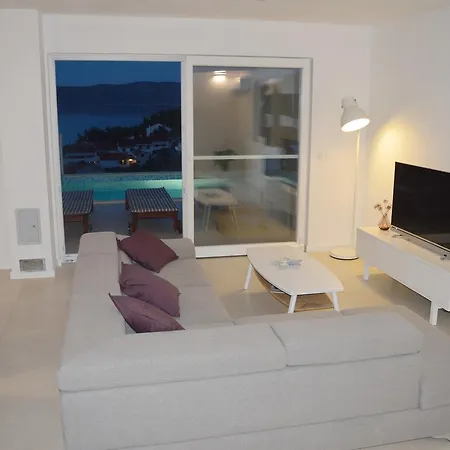 Holiday home Holiday In Mali Iz/insel Iz 34345