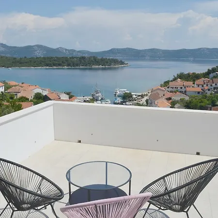 Holiday home Holiday In Mali Iz/insel Iz 34345 Mali Iz